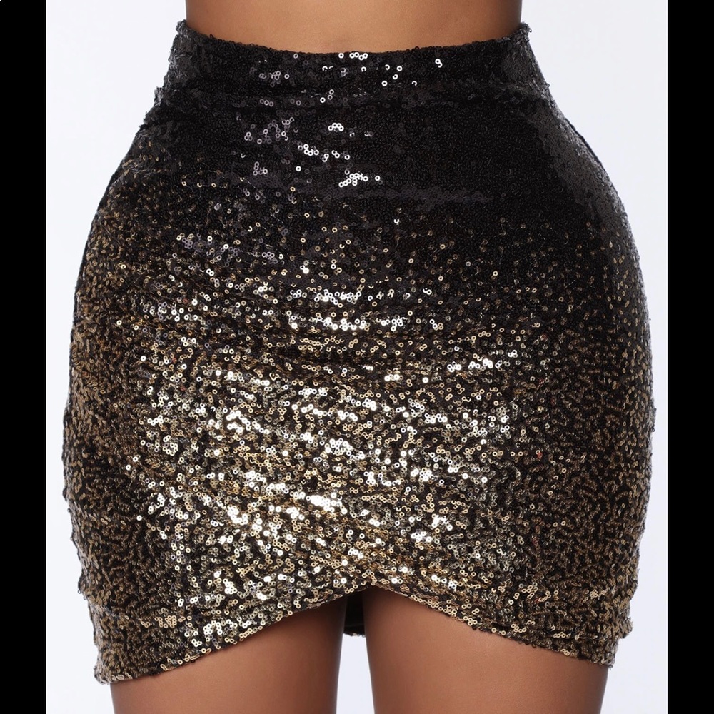 New Fashion Nova sequin mini skirt